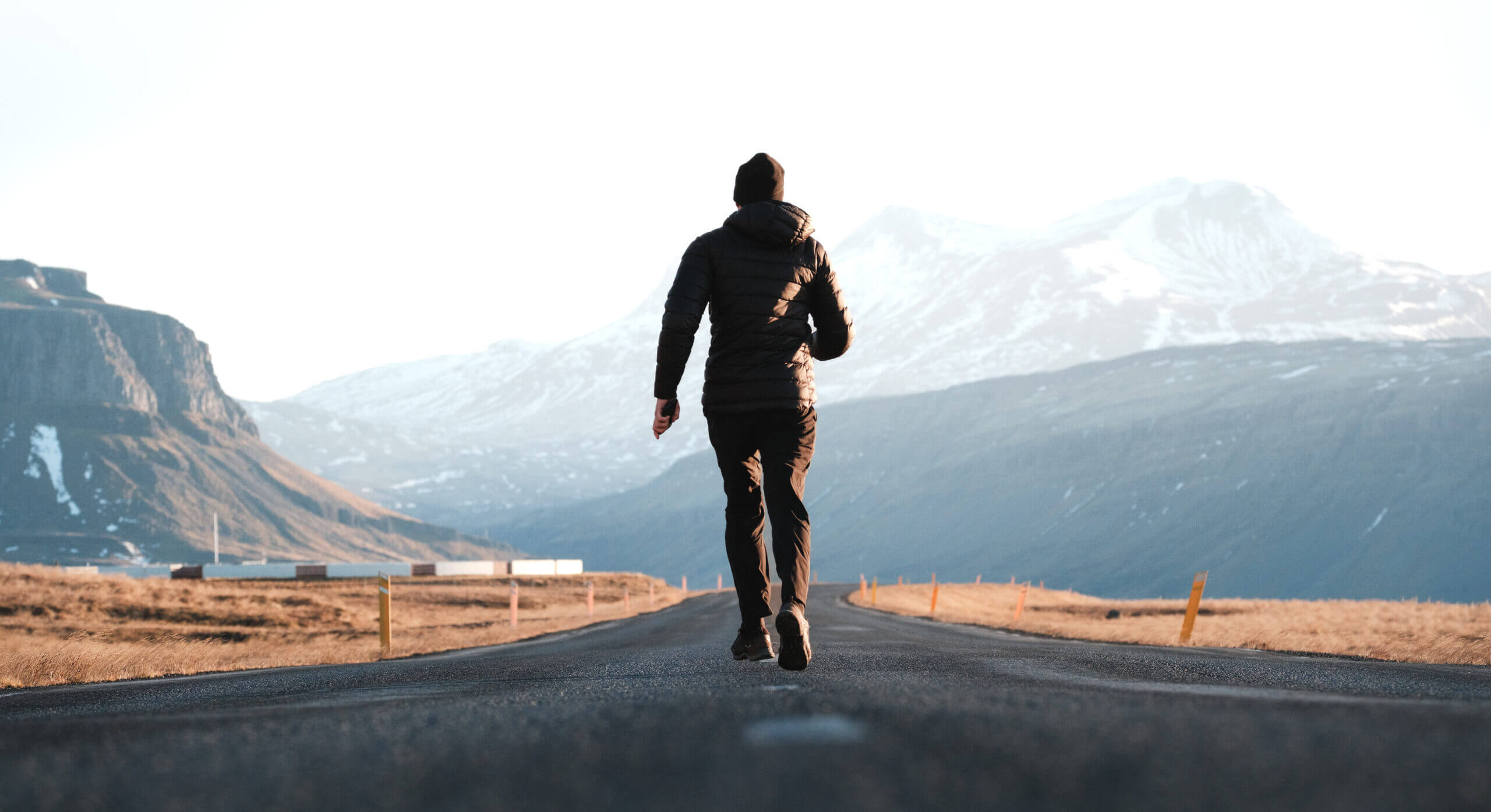 Ivan Cardoso in Iceland on the road